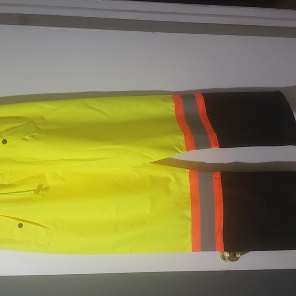 Holmes raint suit.jacket and pants - Picture 4 of 4